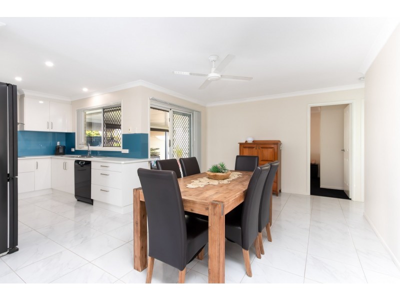 16 Riverleigh Place, Loganholme QLD 4129