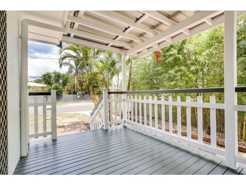 6 Light Street, Leichhardt QLD 4305