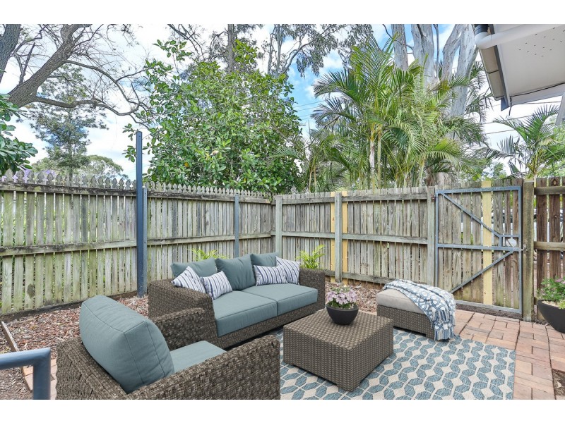 6 Light Street, Leichhardt QLD 4305