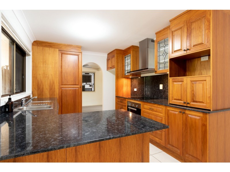 46 Plateau Drive, Springwood QLD 4127