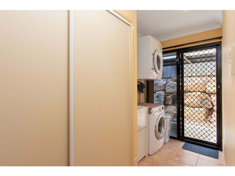 7 Meike Crescent, Tanah Merah QLD 4128