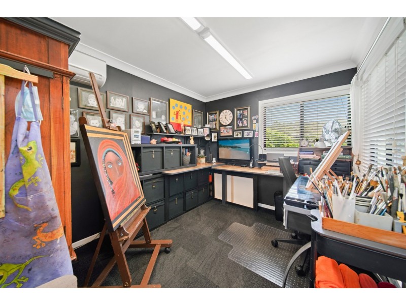 13 Paraburdoo Crescent, Shailer Park QLD 4128