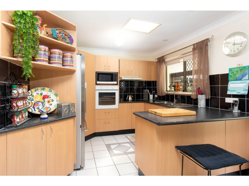 3 Veronica Avenue, Daisy Hill QLD 4127