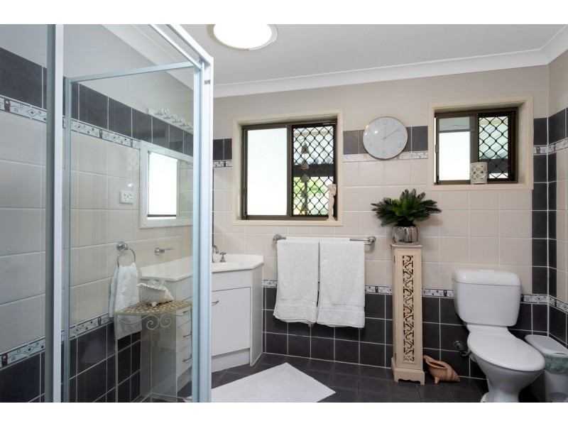 3 Veronica Avenue, Daisy Hill QLD 4127