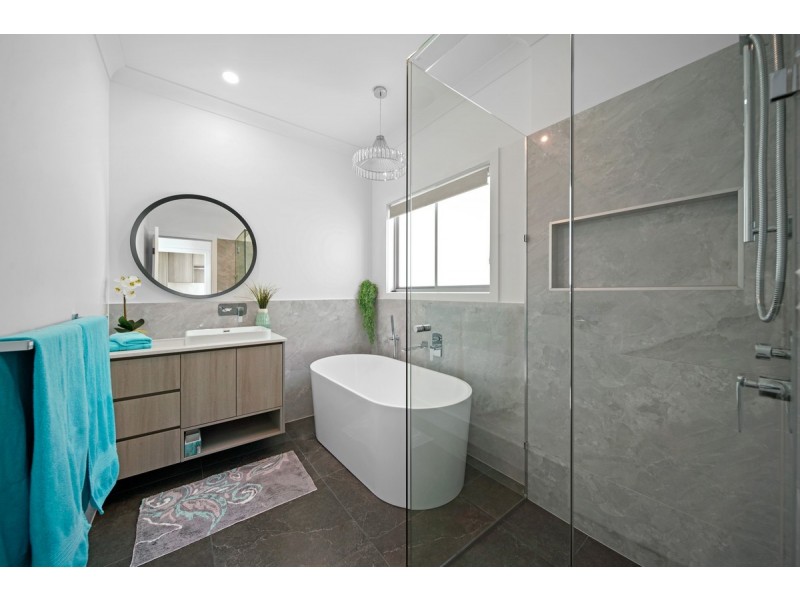 38 Falco Drive, Bahrs Scrub QLD 4207