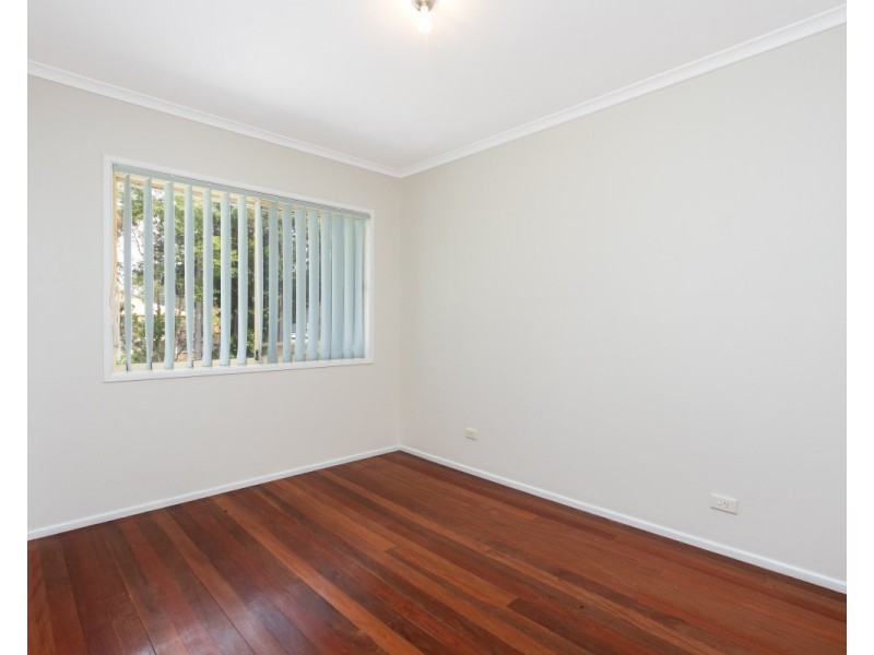 17 Barbaralla Drive, Springwood QLD 4127