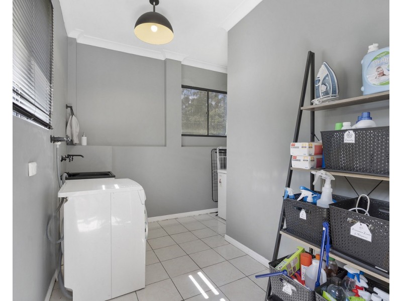 1 Veronica Avenue, Daisy Hill QLD 4127