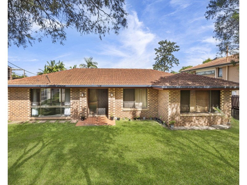 131 Springwood Road, Springwood QLD 4127