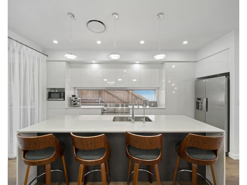 34 Falco Drive, Bahrs Scrub QLD 4207