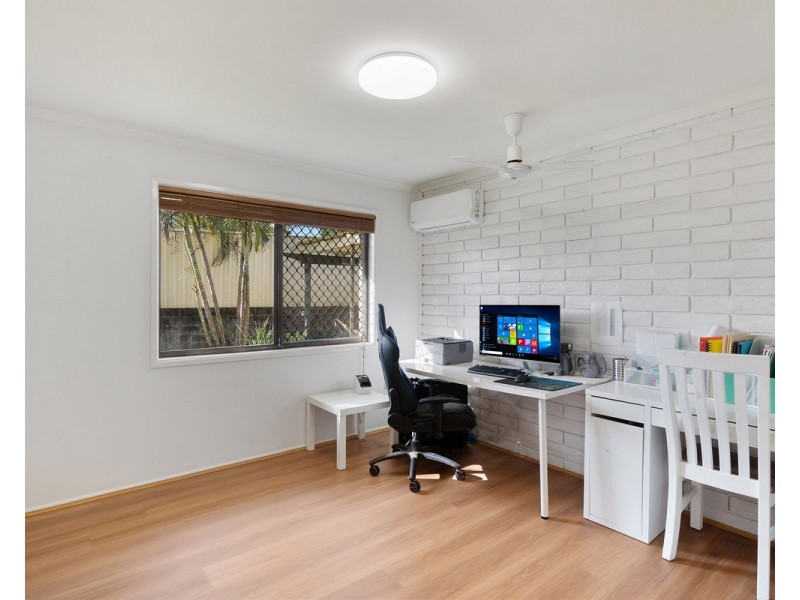 4 SOLENT Court, Daisy Hill QLD 4127