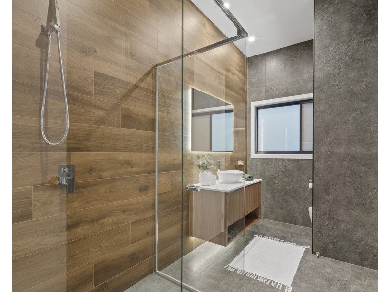 8 Sunshine Place, Eight Mile Plains QLD 4113