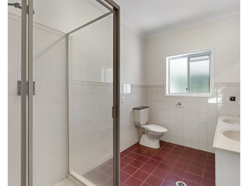 1147 New Cleveland Road, Gumdale QLD 4154