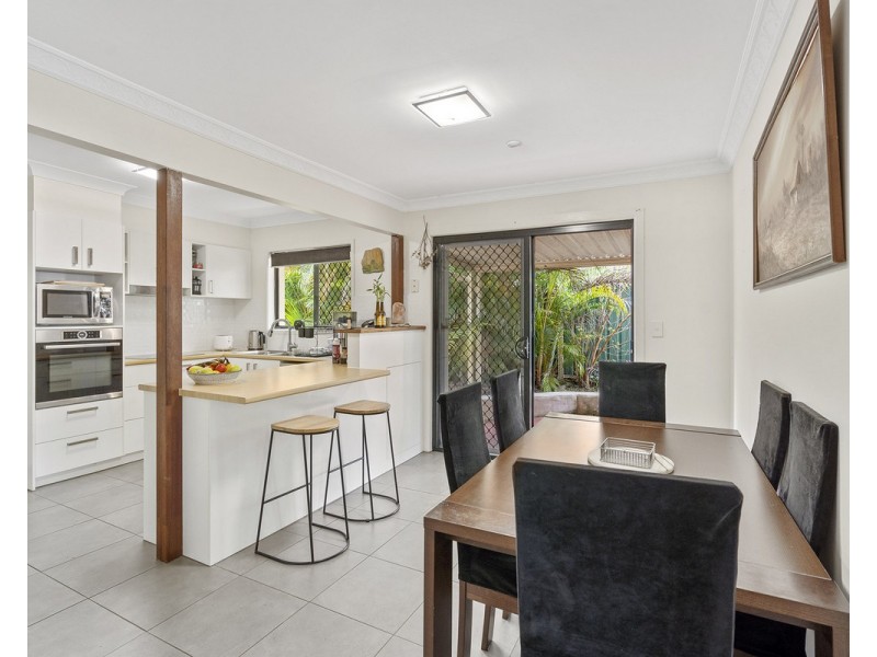 19 Barbaralla Drive, Springwood QLD 4127