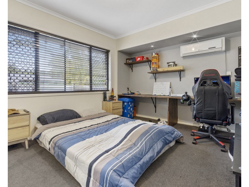 19 Barbaralla Drive, Springwood QLD 4127