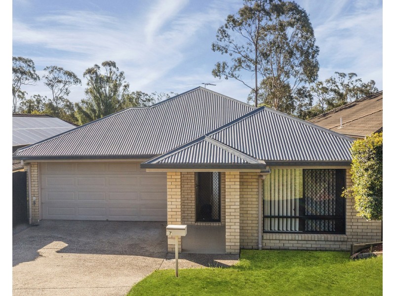 37 Carnarvon Crescent, Waterford QLD 4133