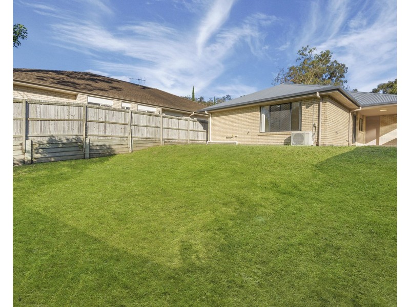 37 Carnarvon Crescent, Waterford QLD 4133