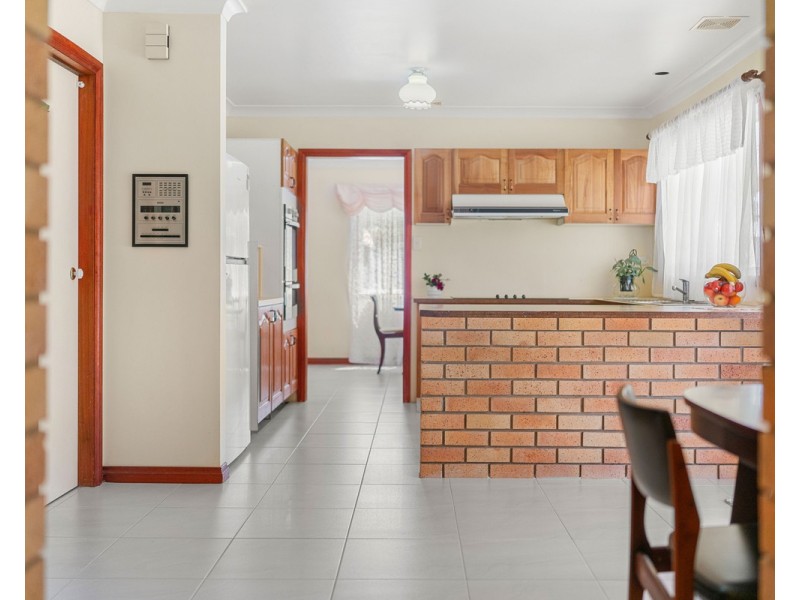 3 Warral Court, Shailer Park QLD 4128