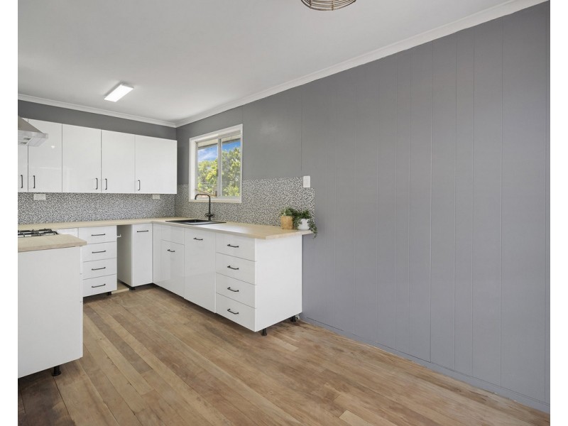 28 Paradise Road, Slacks Creek QLD 4127
