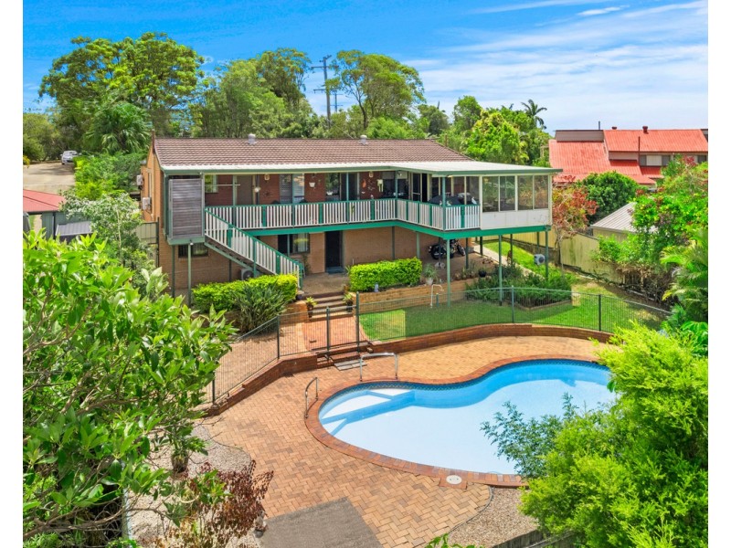 136 Barbaralla Drive, Springwood QLD 4127