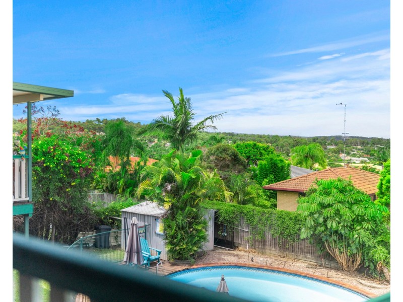 136 Barbaralla Drive, Springwood QLD 4127