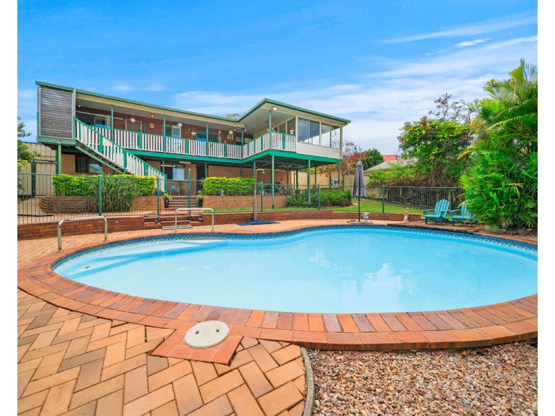 136 Barbaralla Drive, Springwood QLD 4127