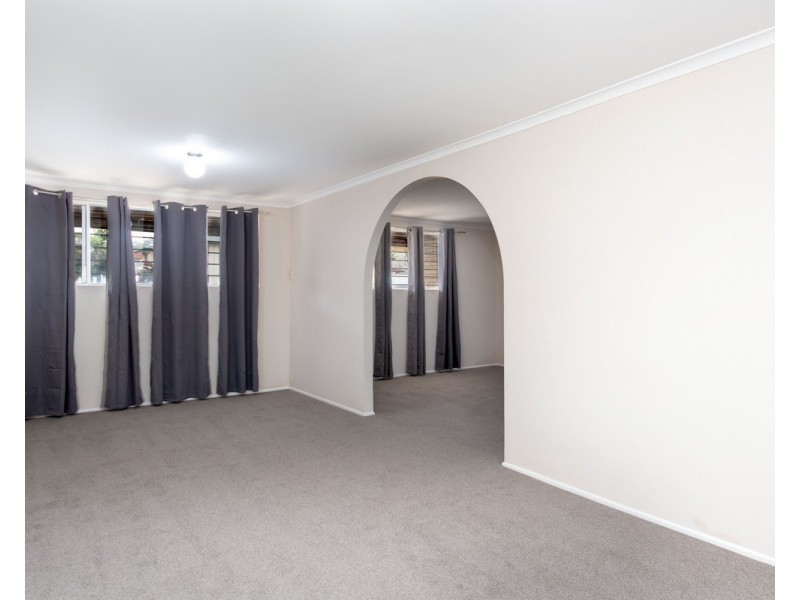 17 Barbaralla Drive, Springwood QLD 4127