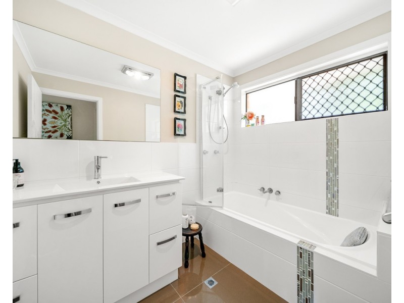 73 Yarabah Crescent, Shailer Park QLD 4128