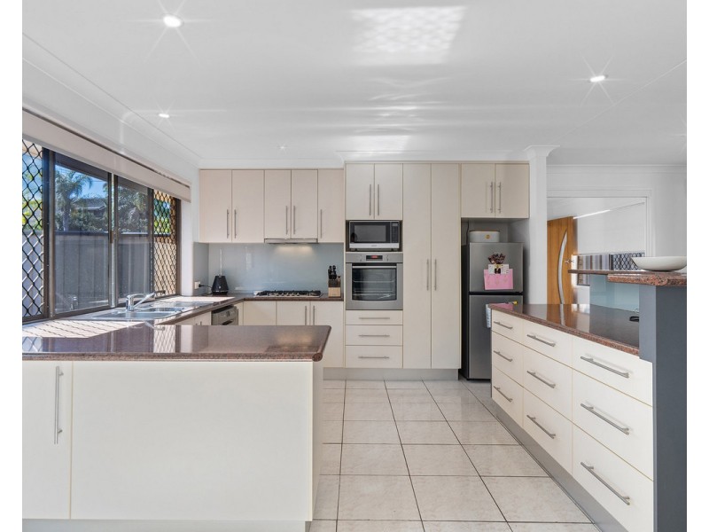 48 Jilbard Drive, Springwood QLD 4127