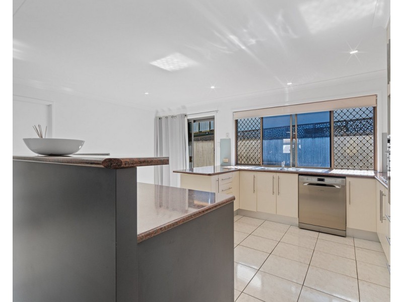 48 Jilbard Drive, Springwood QLD 4127