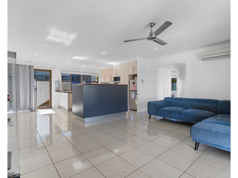 48 Jilbard Drive, Springwood QLD 4127