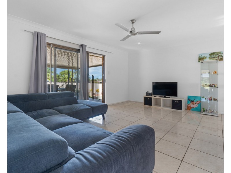 48 Jilbard Drive, Springwood QLD 4127