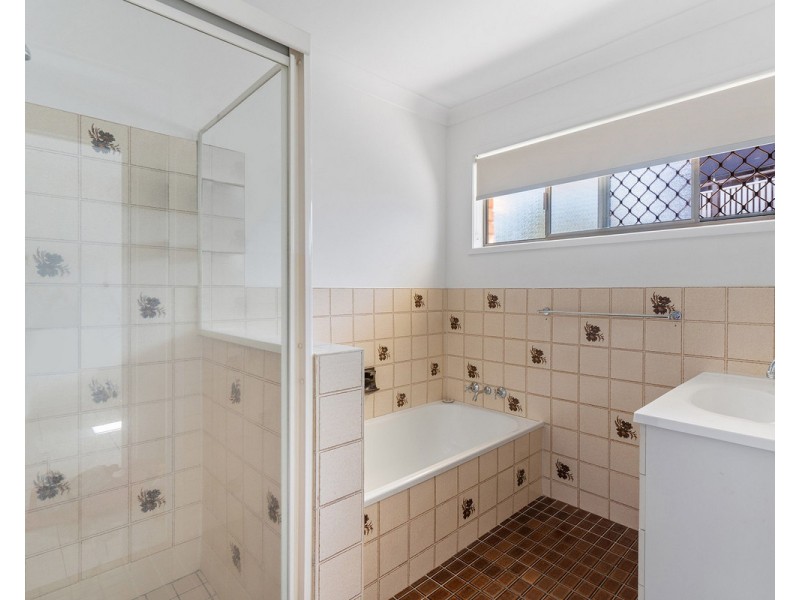 48 Jilbard Drive, Springwood QLD 4127