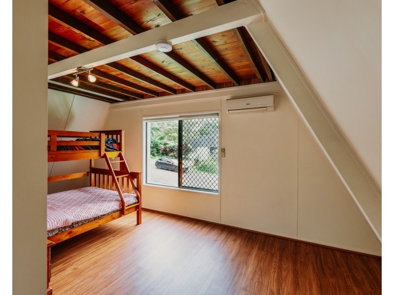 32 Penelope Drive, Cornubia QLD 4130