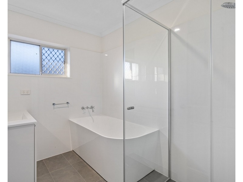 39 Pine Drive, Woodridge QLD 4114