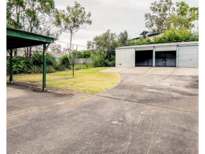 33 Rhodes Street, Loganlea QLD 4131