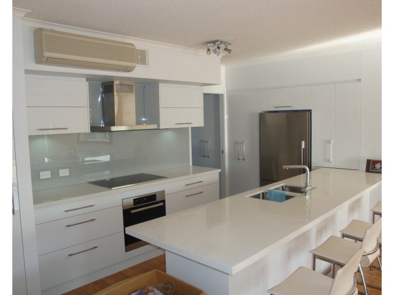 18/15 Vernon Terrace, Teneriffe QLD 4005