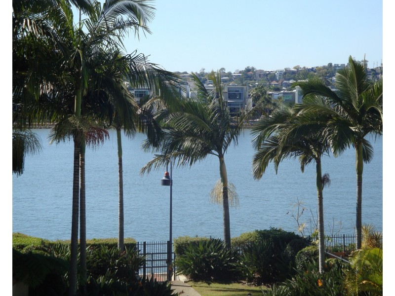 18/15 Vernon Terrace, Teneriffe QLD 4005