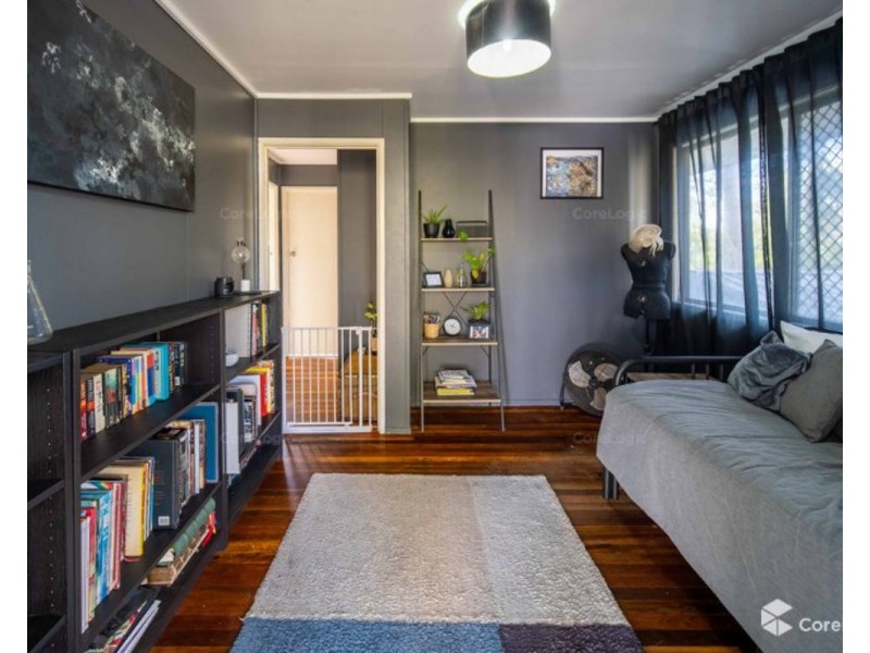 10 Bellis Street, Daisy Hill QLD 4127