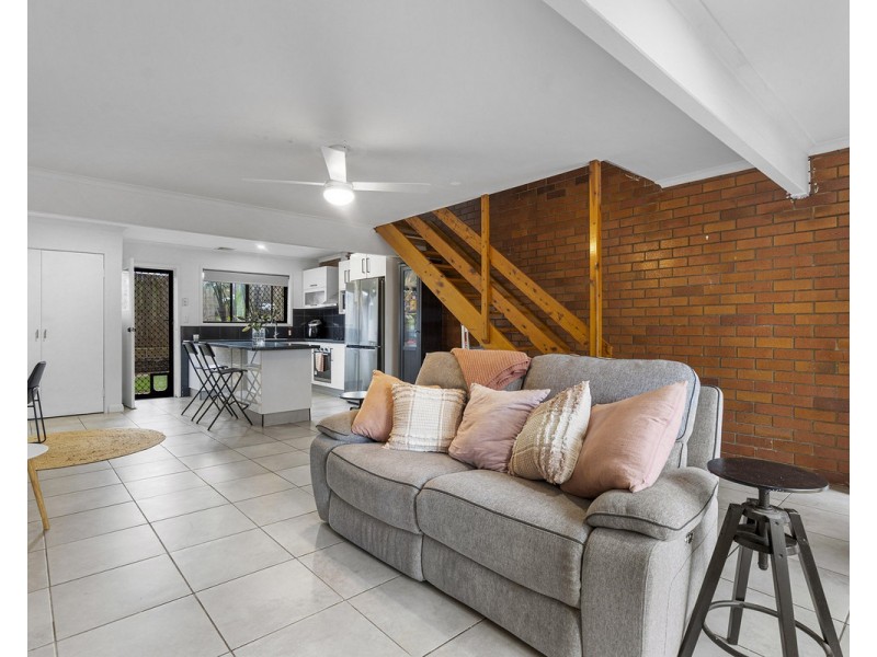 16/127 Barbaralla Drive, Springwood QLD 4127