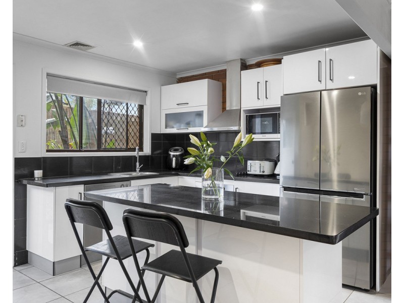 16/127 Barbaralla Drive, Springwood QLD 4127