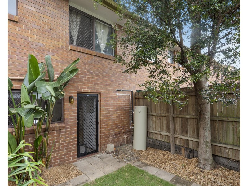 16/127 Barbaralla Drive, Springwood QLD 4127