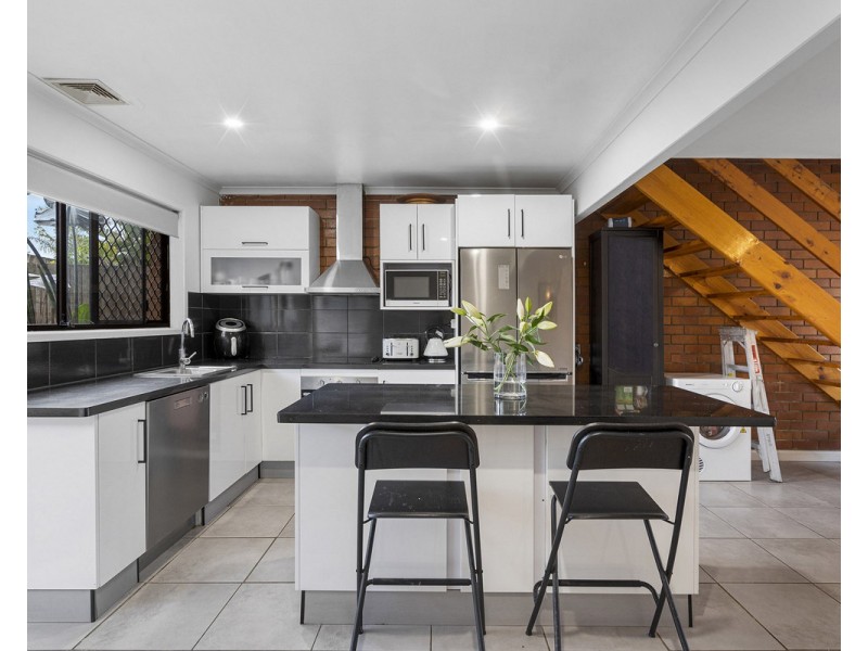 16/127 Barbaralla Drive, Springwood QLD 4127