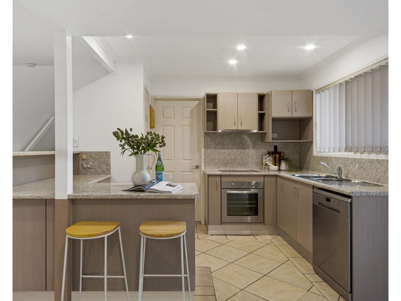 5/7 Oricon Court, Springwood QLD 4127