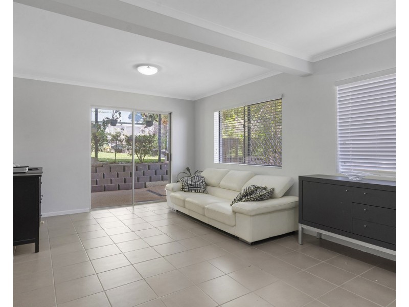 34 Van Dieman Crescent, Springwood QLD 4127