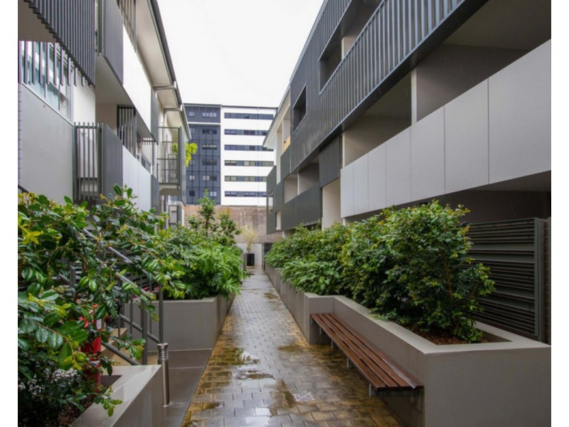 107/28 Masters Street, Newstead QLD 4006