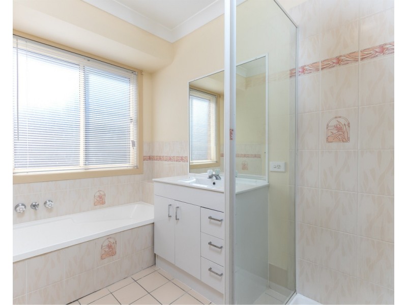 130 Pohon Drive, Tanah Merah QLD 4128