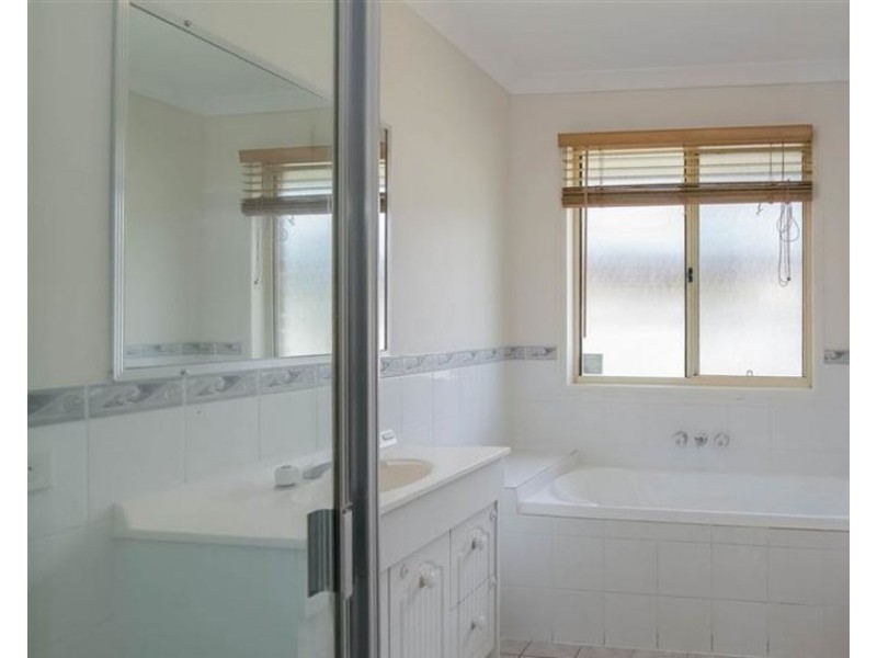 14 Cougal Close, Loganholme QLD 4129