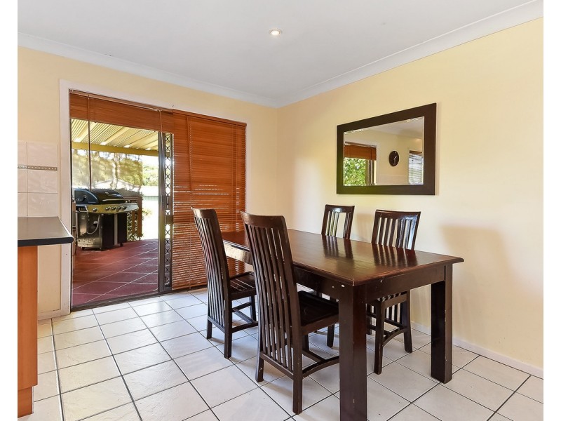 10 Lauretta Avenue, Springwood QLD 4127