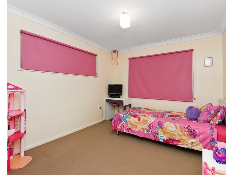 10 Lauretta Avenue, Springwood QLD 4127