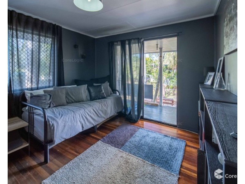 10 Bellis Street, Daisy Hill QLD 4127